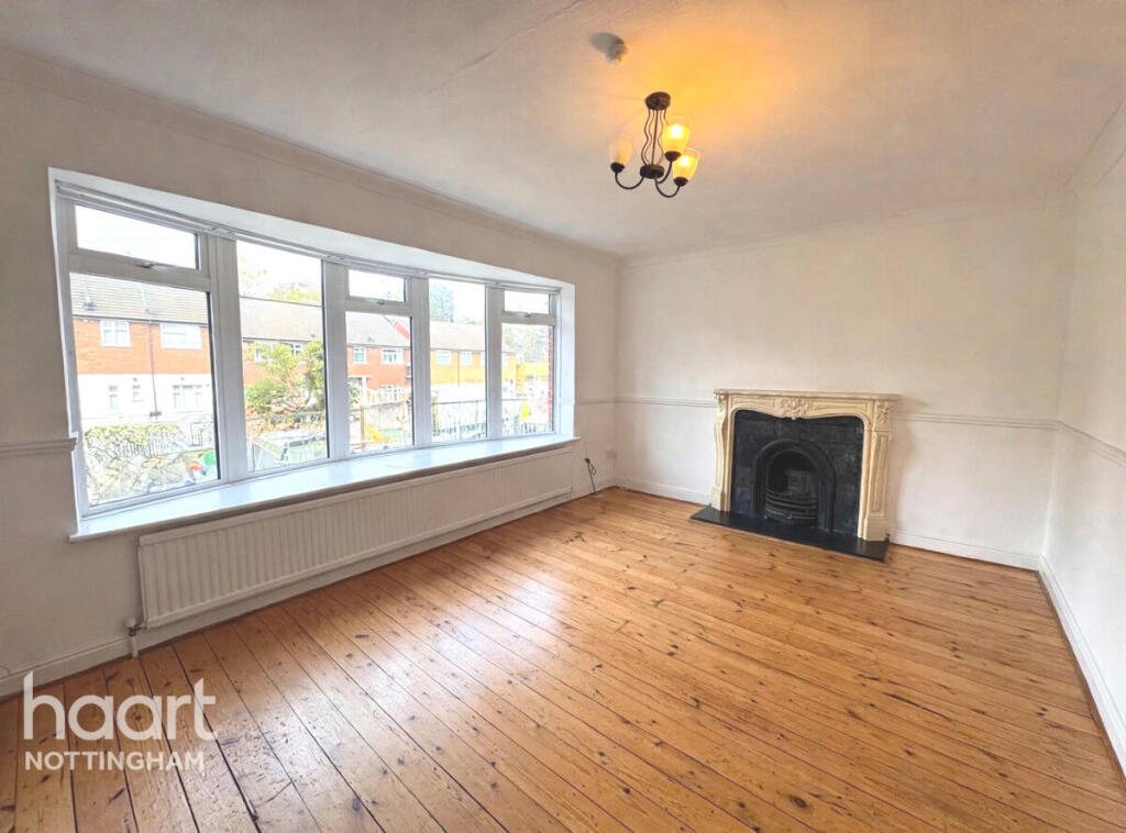 House in Gedling, Carlton - View 2