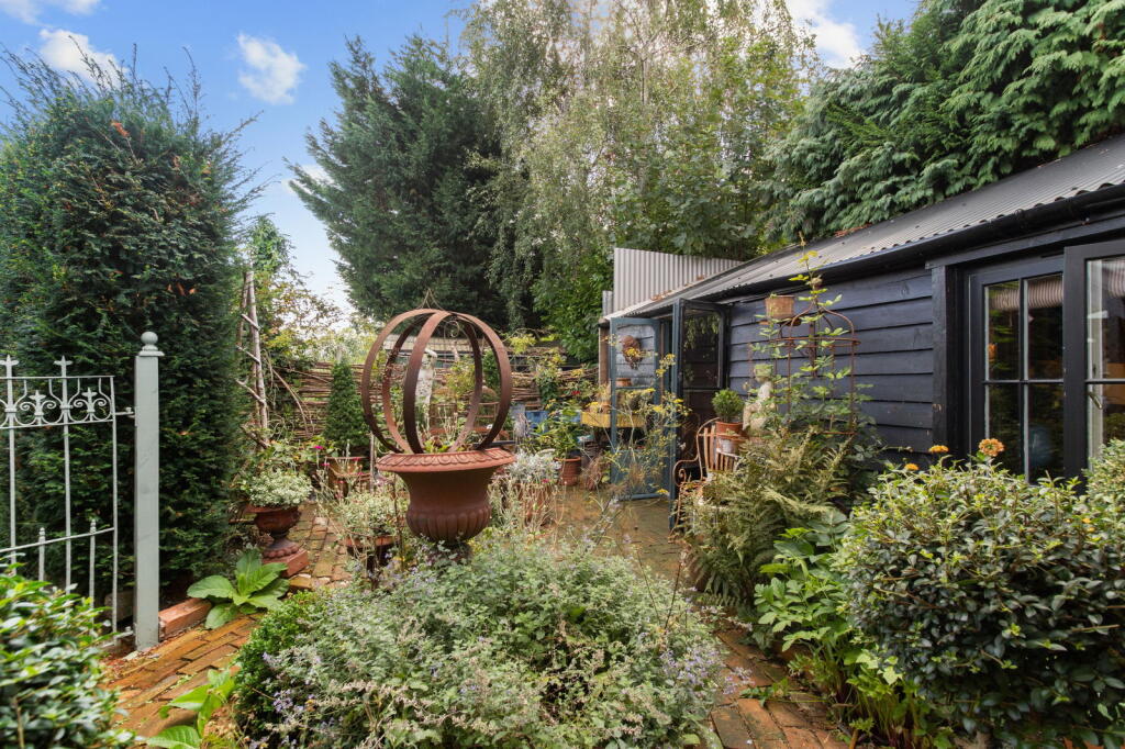 Cowleigh Road, Malvern, WR14 photo 4