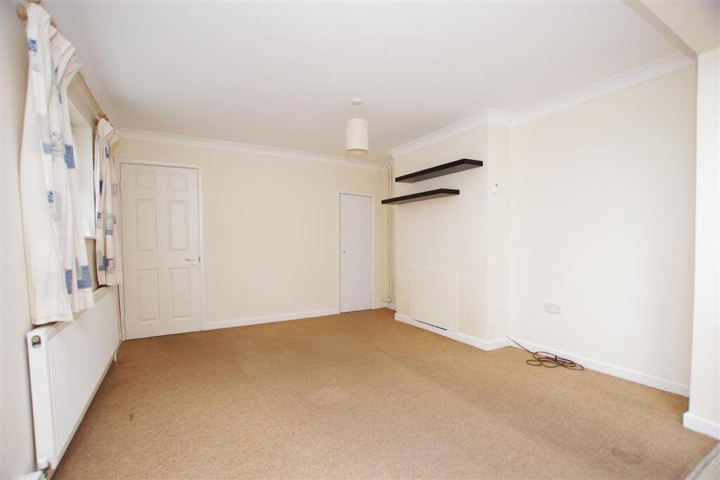 House in Swindon - View 5