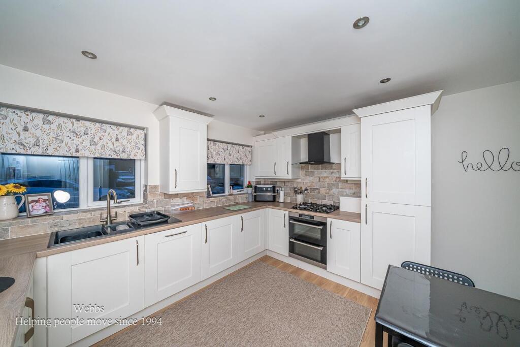 Wilcox Avenue, Hednesford, Cannock photo 2