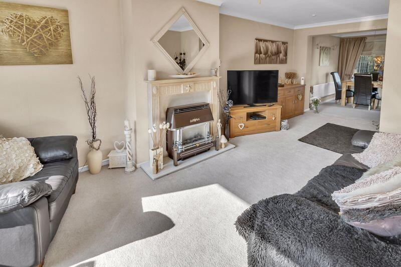 Edward Avenue, Littleborough, OL15 8QW photo 3