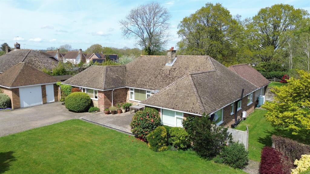 3-bed detached on Chitcombe Road, Broad Oak, £750,000