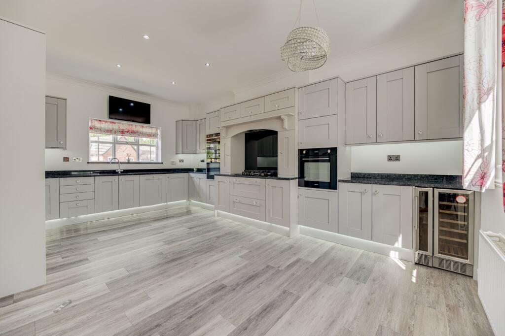 House in Sandbach, Haslington - View 2