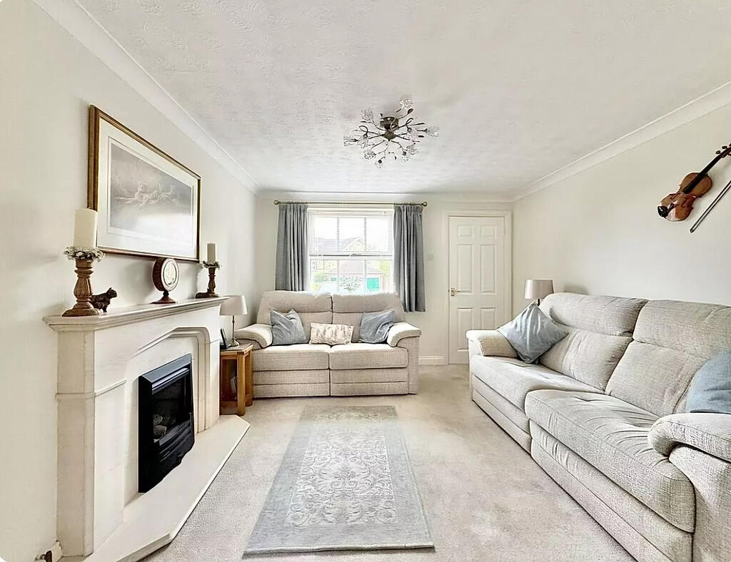 House in Northampton - View 3