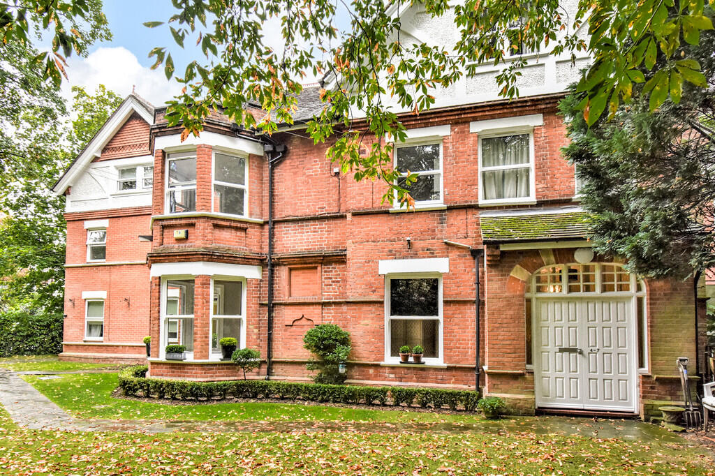 Main image of property: 5 Newlands House