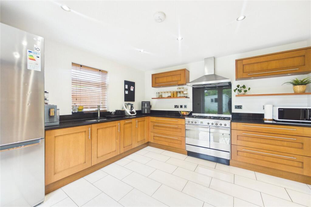 Oregon Avenue, Tilehurst, Reading, Berkshire, RG31 – pohled 6