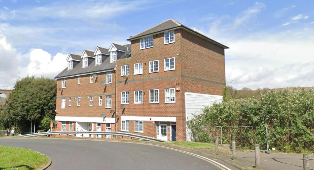 Main image of property: 16 Grace Hill, Folkestone, Kent, CT20 1HE