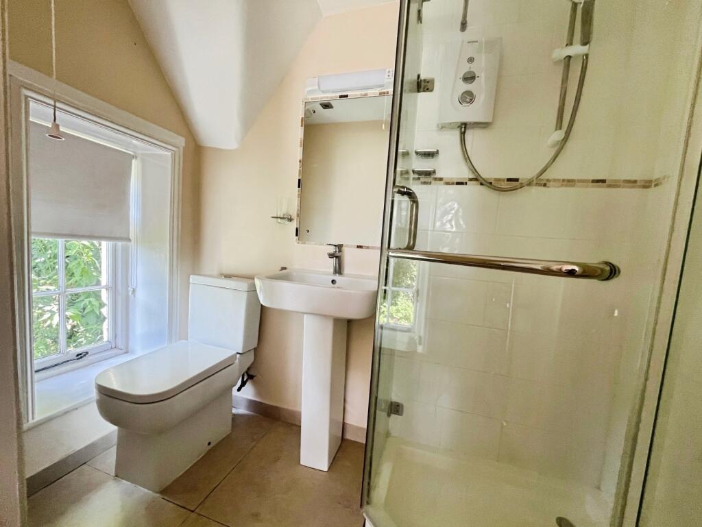 House in Ventnor, Cowlease - View 4
