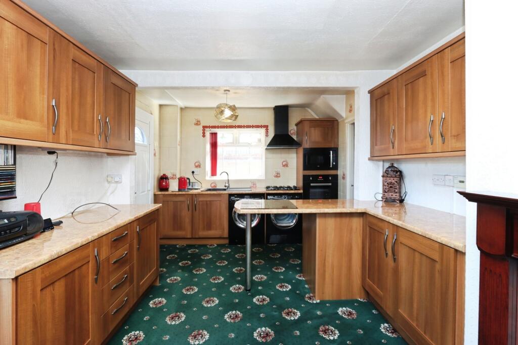 House in North East Derbyshire, Killamarsh - View 4