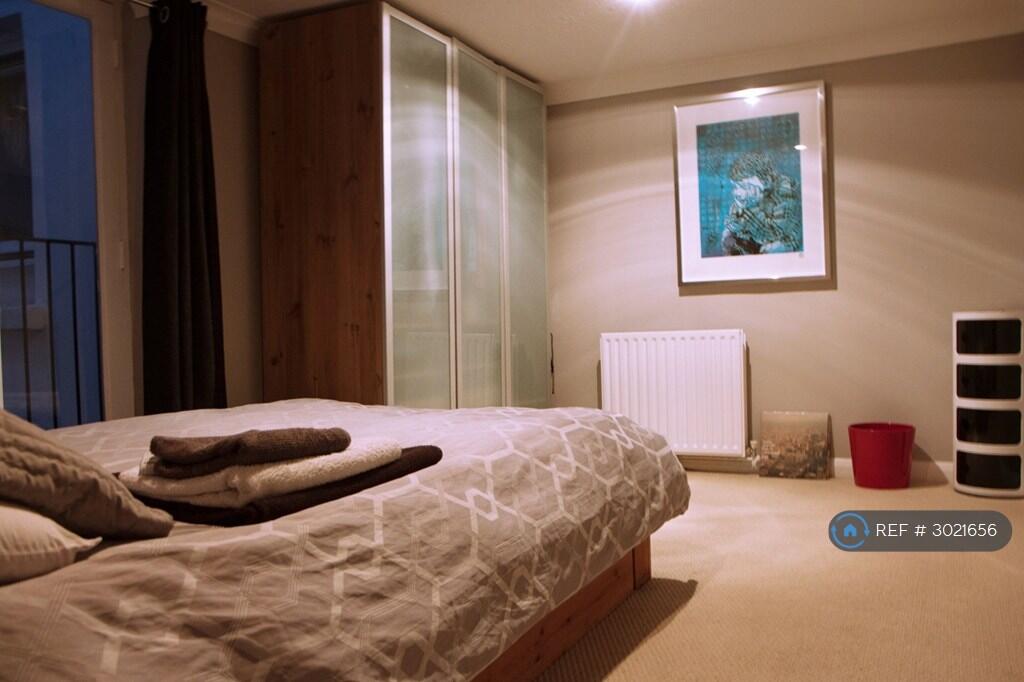 Main image of property: Lower Rock Garden, Brighton, BN2