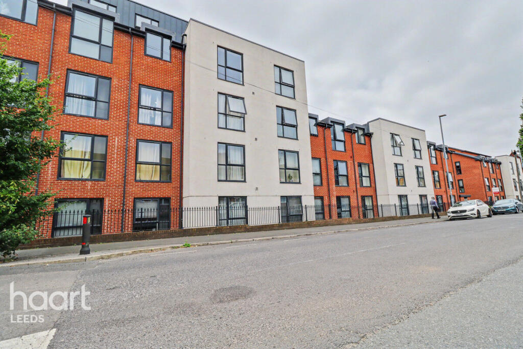 Cross Green Lane, Leeds photo 2