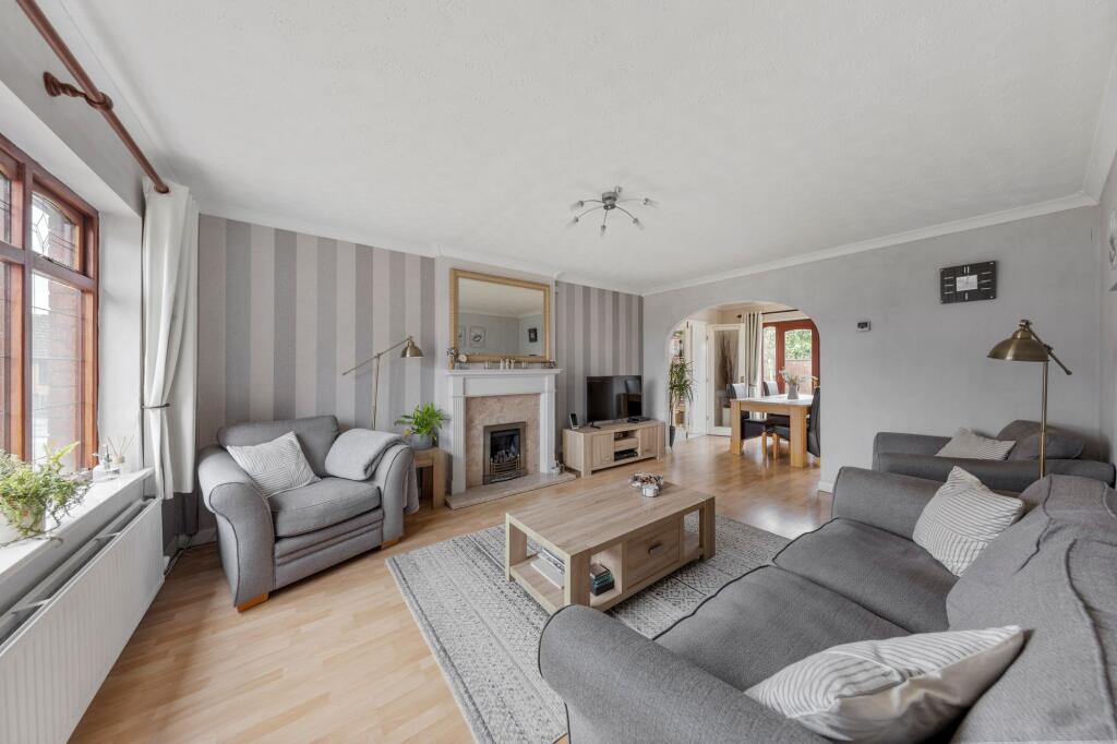 Sandfield Close, Lowton, WA3 photo 3