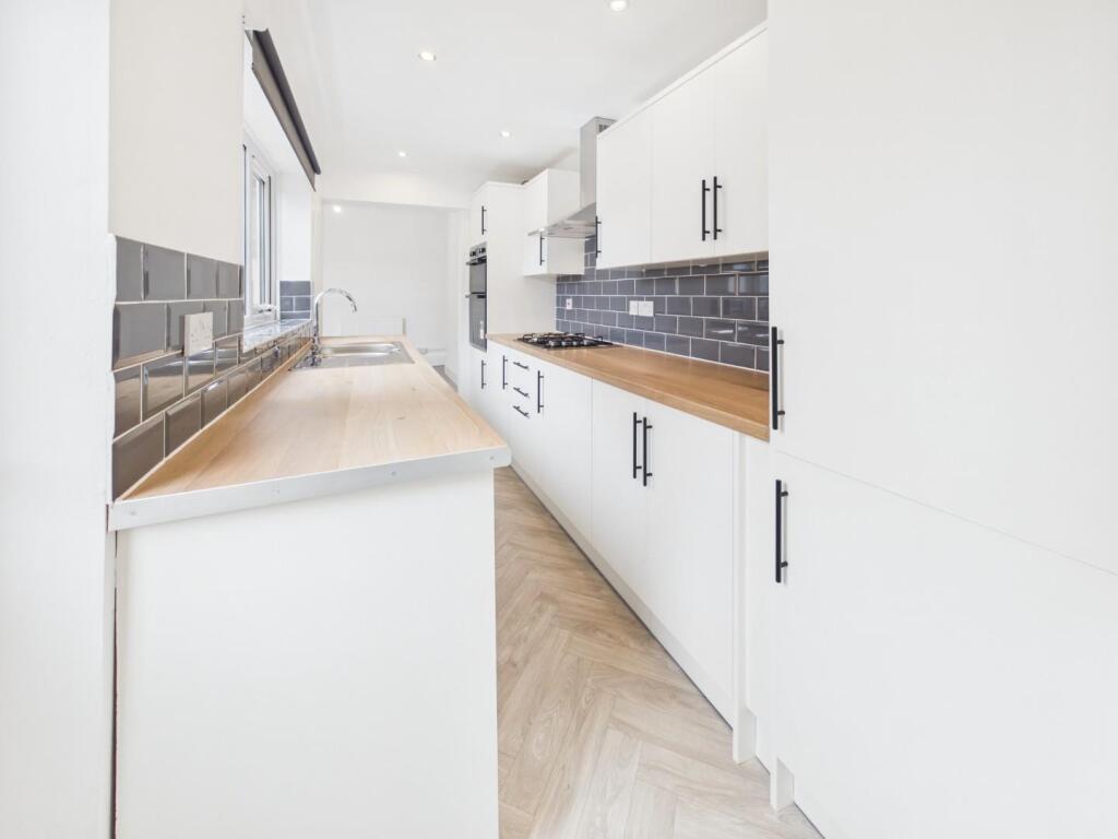 House in Lincoln, Lincolnshire - View 3