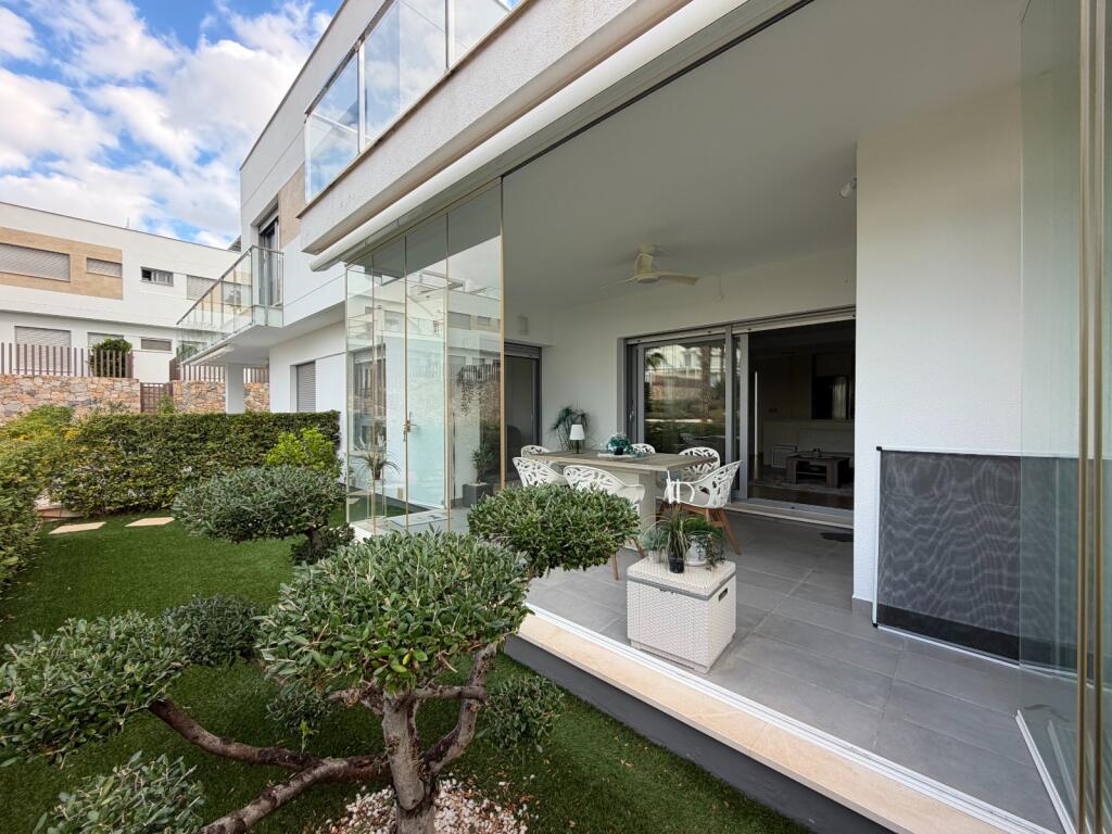 Main image of property: Valencia, Alicante