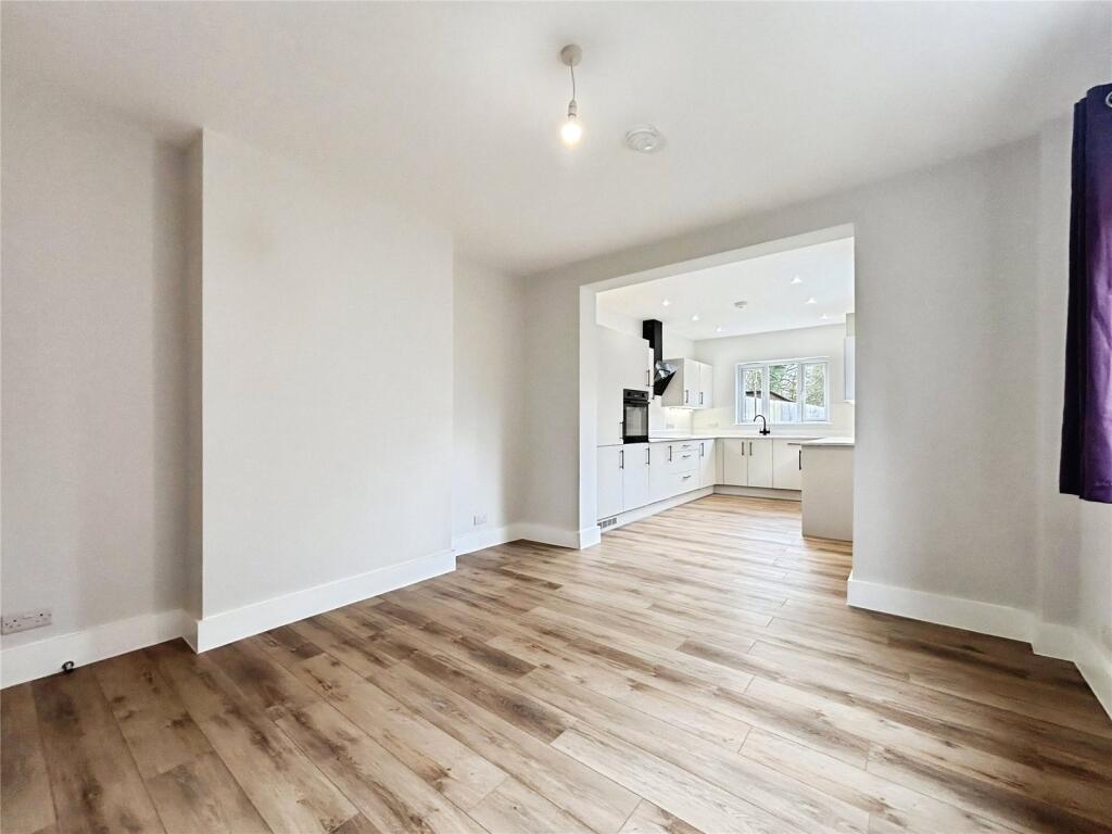 Main image of property: Vicarage Road, Yalding, Maidstone, Kent, ME18