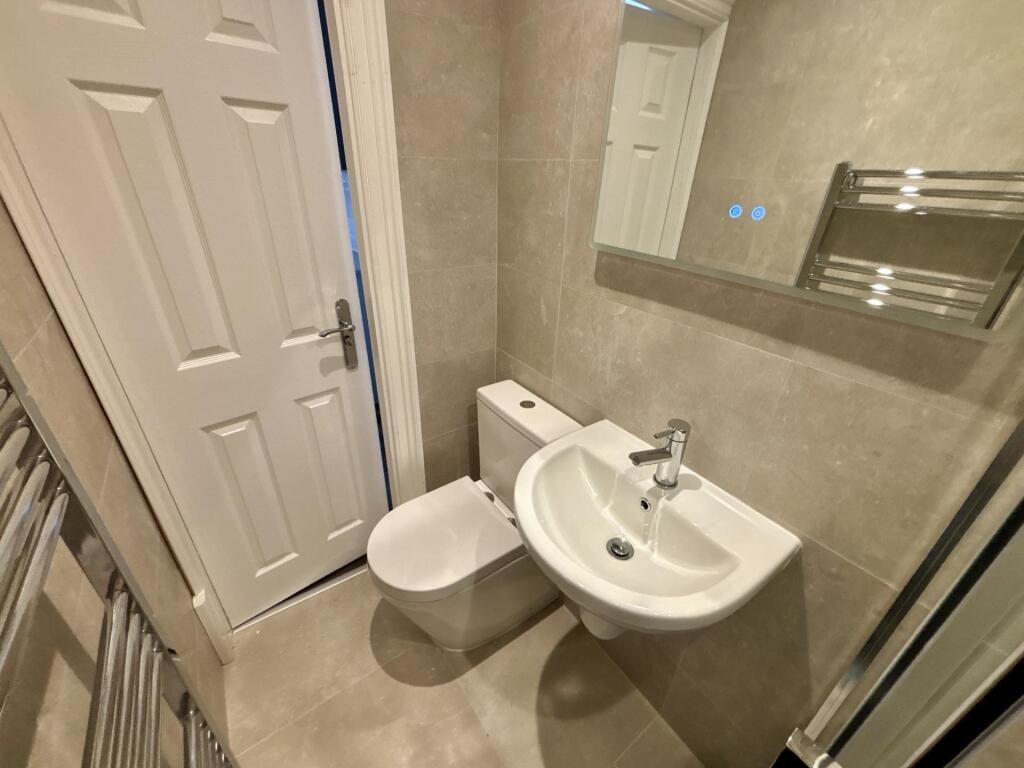 Apartment in Liverpool - More