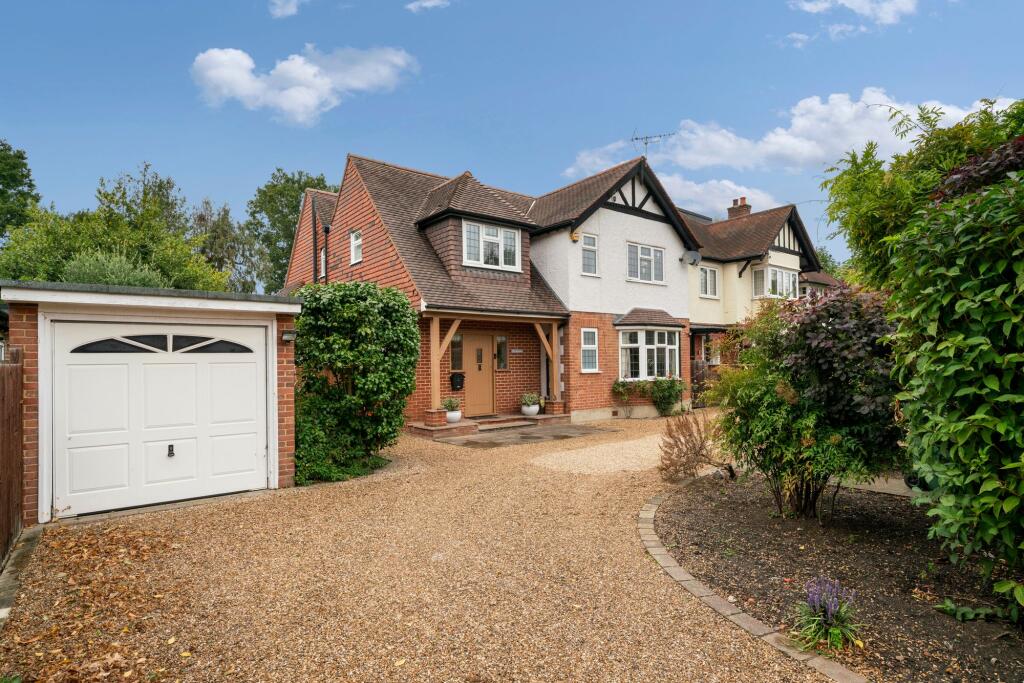 4-bed detached on Blundel Lane, Stoke D'abernon, KT11, £1,250,000