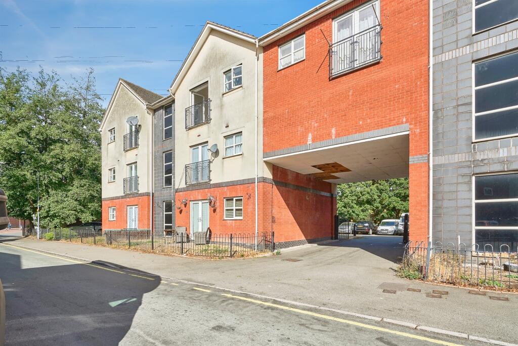 Main image of property: Brickhouse Lane South, Tipton