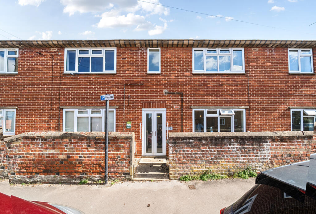 Main image of property: Lime Walk, Headington, Oxford, Oxfordshire, OX3