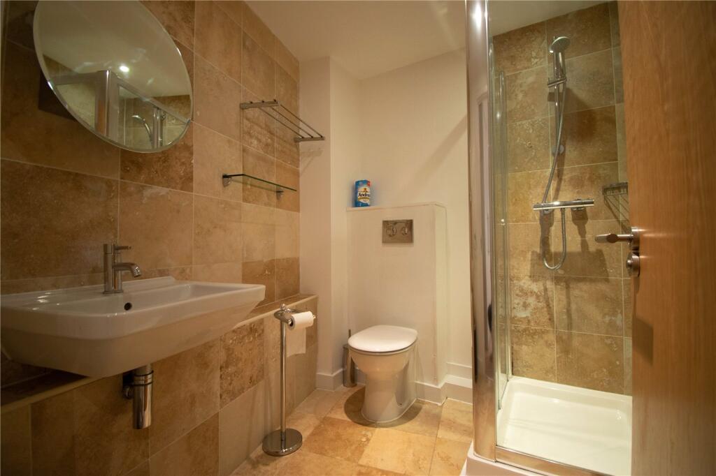 Apartment in London - View 4