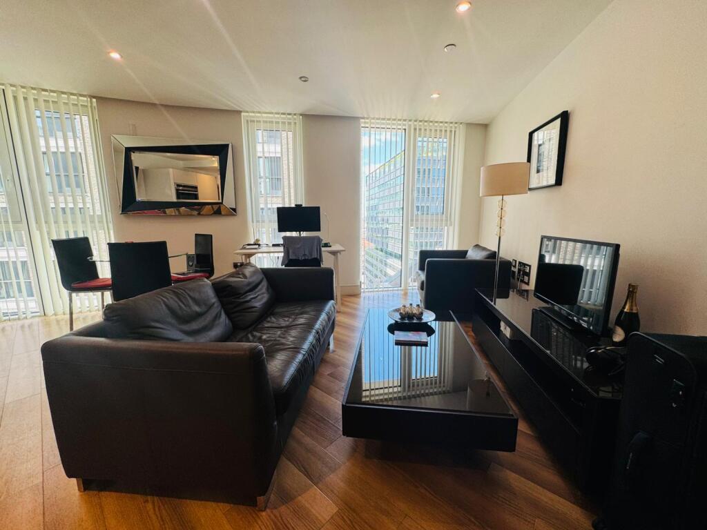 Apartment in London - View 5