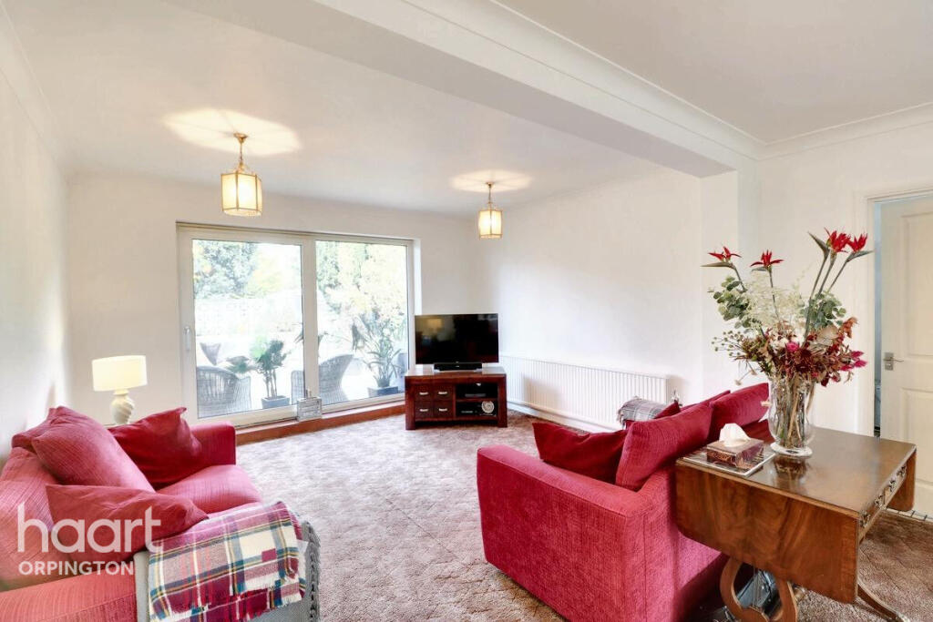 House in London, London Borough of Bromley - View 5