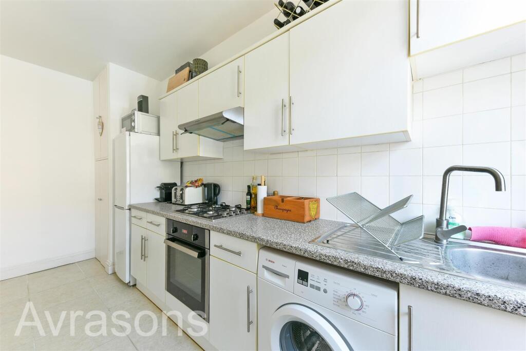 Apartment in London, Myatt's Fields, Oval - View 3