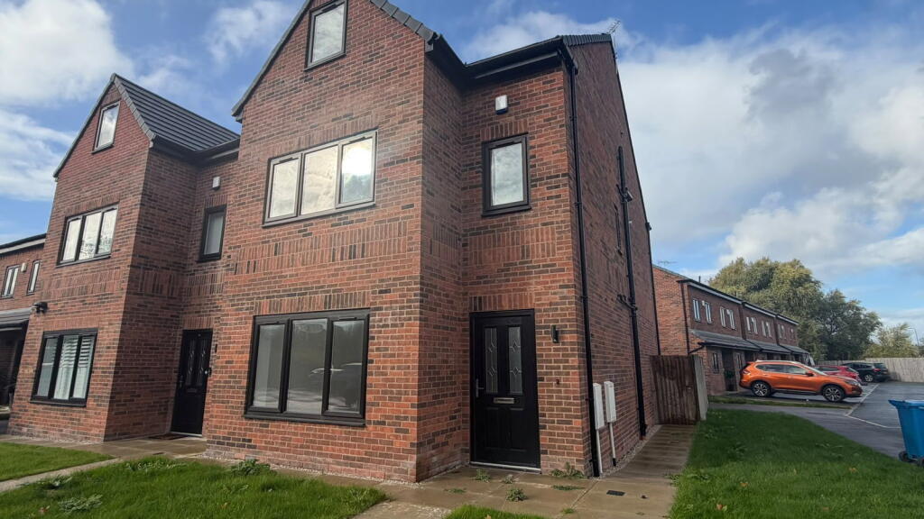 Main image of property: Heybrook Close, Wigan, Greater Manchester, WN2 5FS