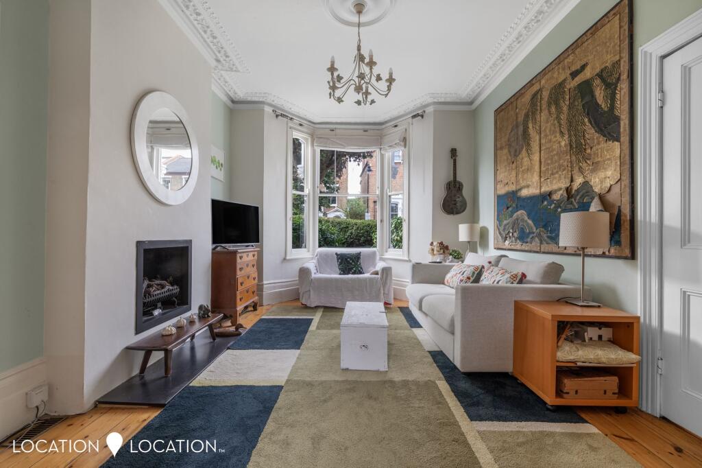 Main image of property: Highbury Hill, London, N5