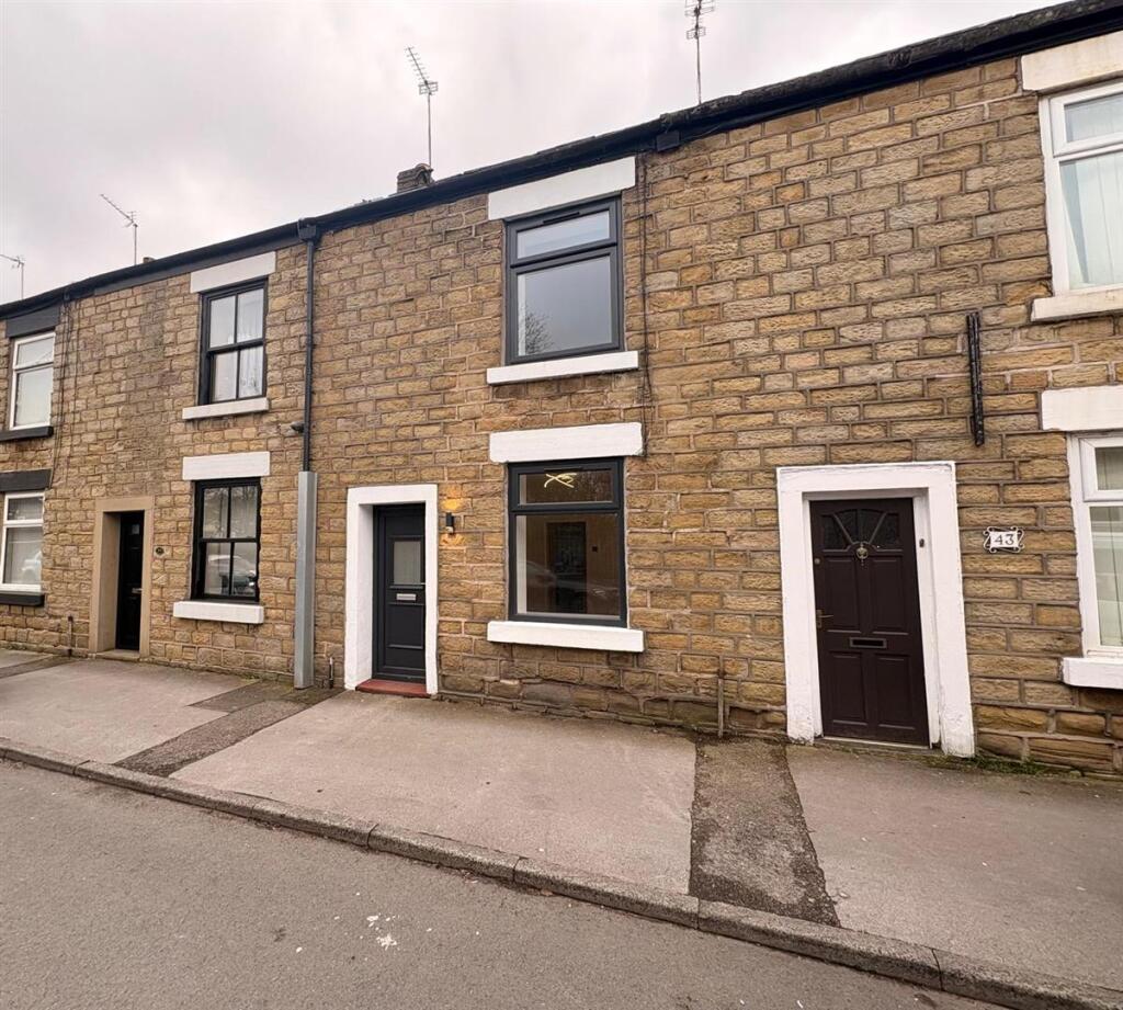 Main image of property: Oxford Street, Stalybridge