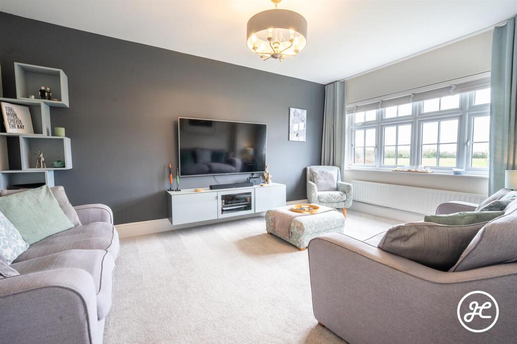 House in Taunton - View 4