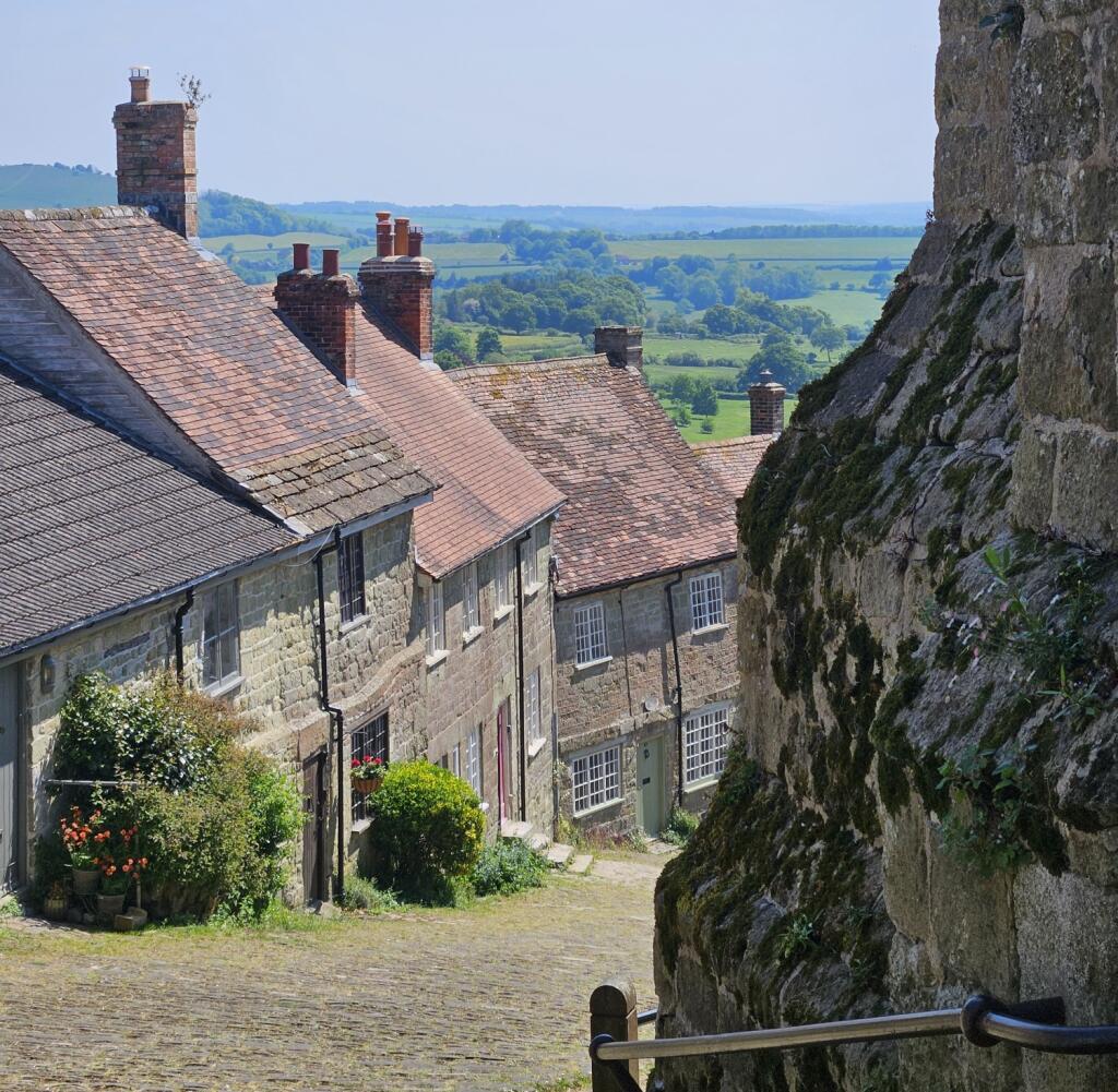 House Prices in Gold Hill, Shaftesbury, Dorset, SP7