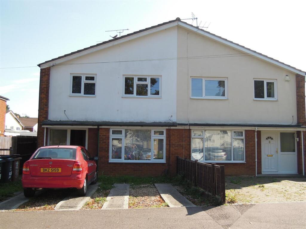 Main image of property: Buckthorn Avenue, Stevenage, Hertfordshire, SG1 1TT
