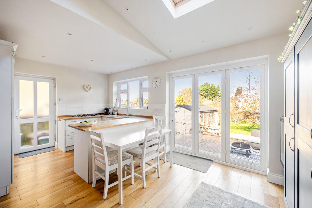 Additional image 3 of Cross Way, Harpenden, AL5