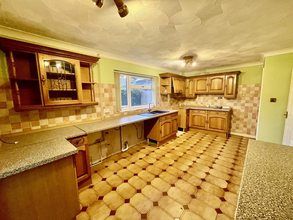 Bentinck Close, Spalding - View 6