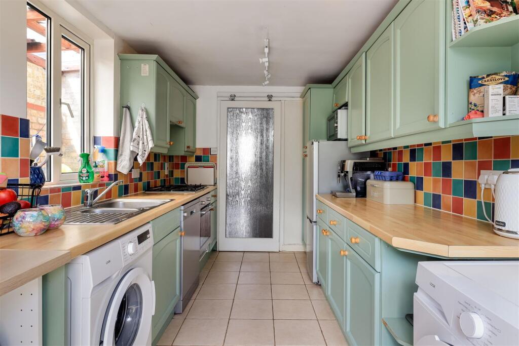 House in Cambridge, Romsey - View 3