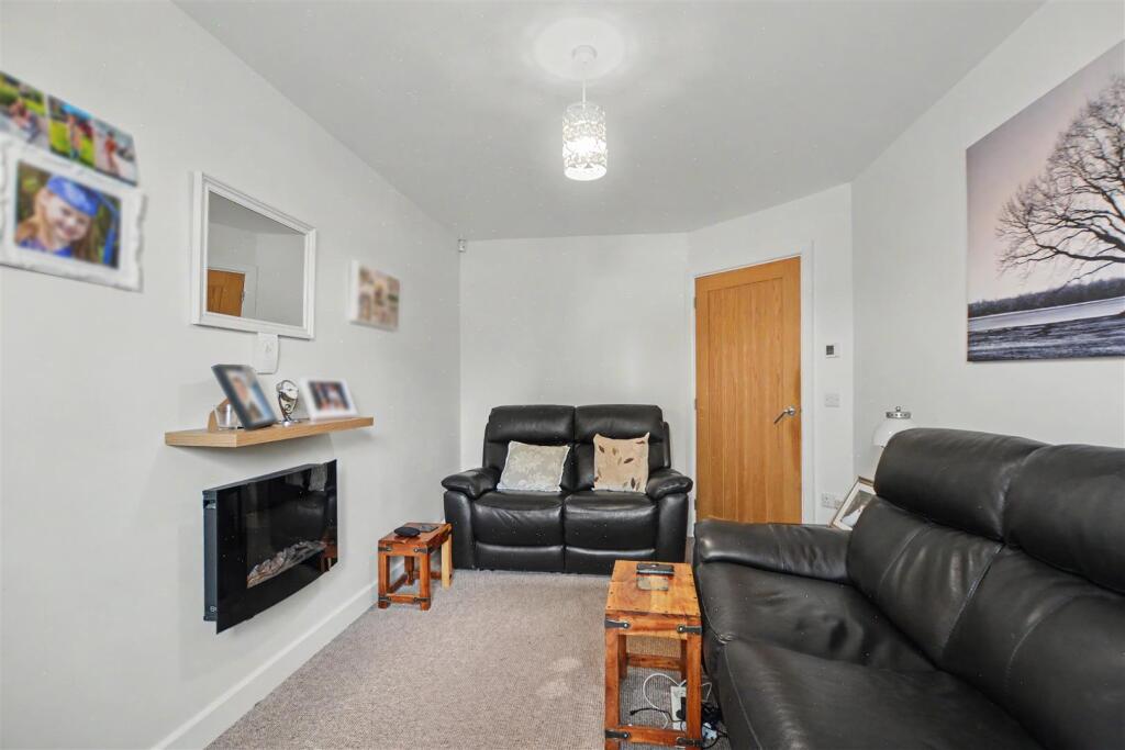 House in Nottingham, Stapleford - View 3