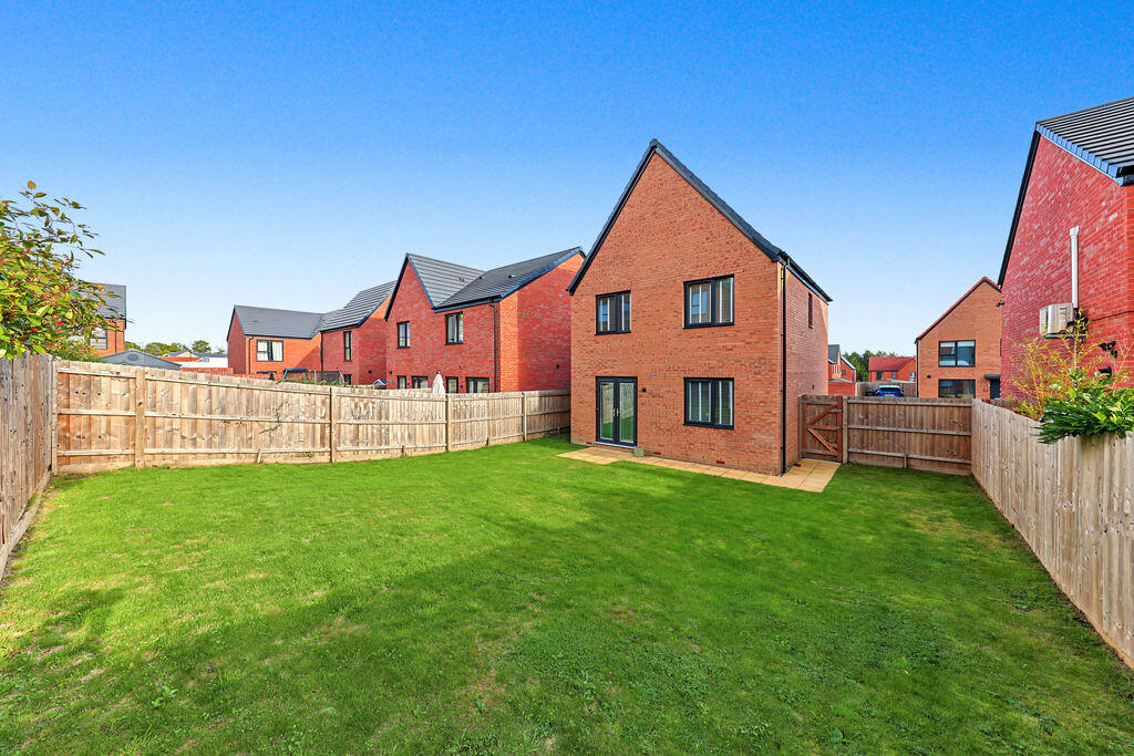 Woodcote Way, Walton, Chesterfield photo 4