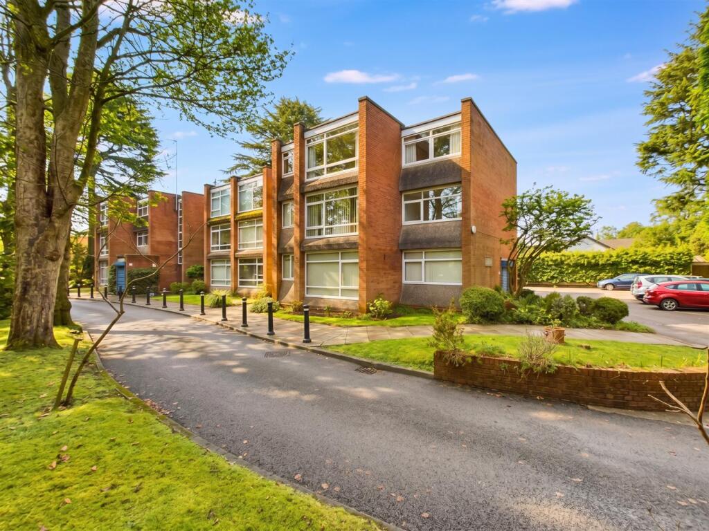 Main image of property: The Avenue, Sale