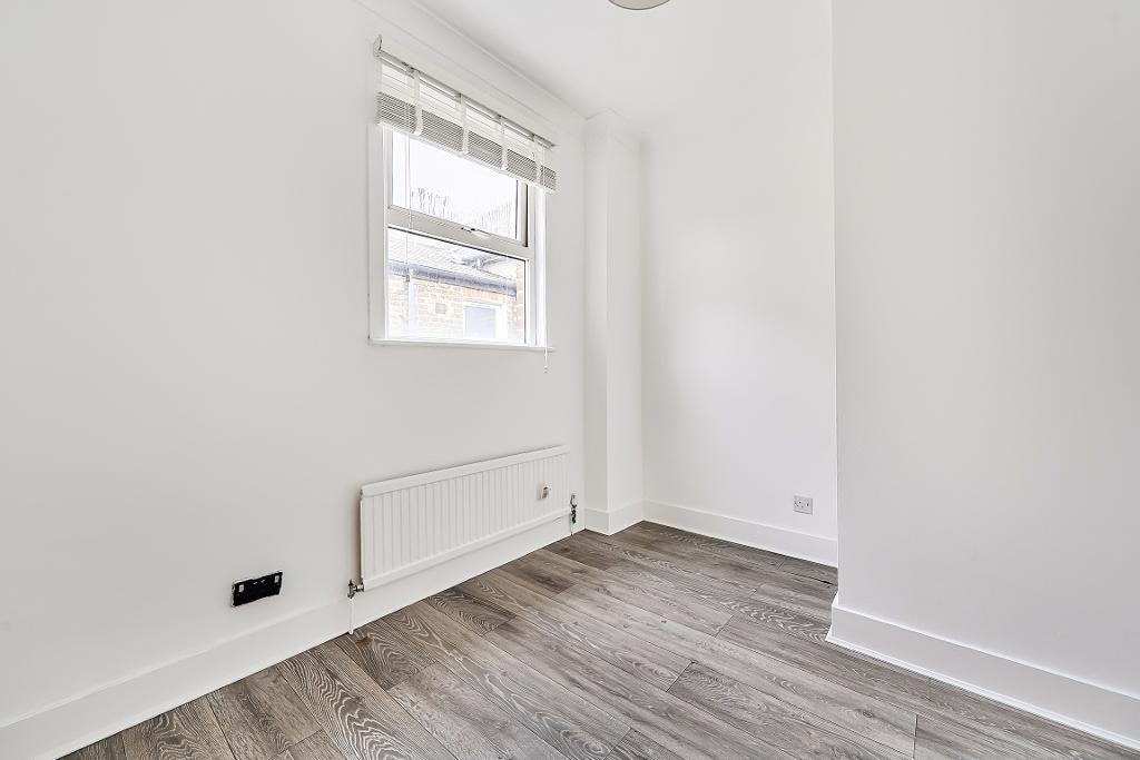 House in London, West Green - View 3