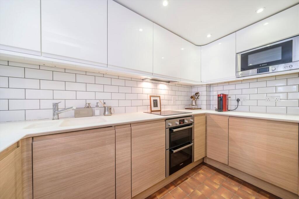 Apartment in London - View 3