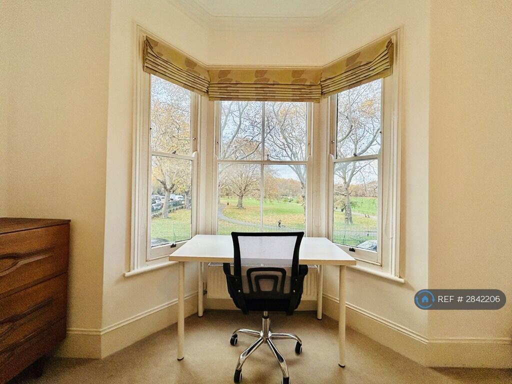 1 bedroom house share for rent