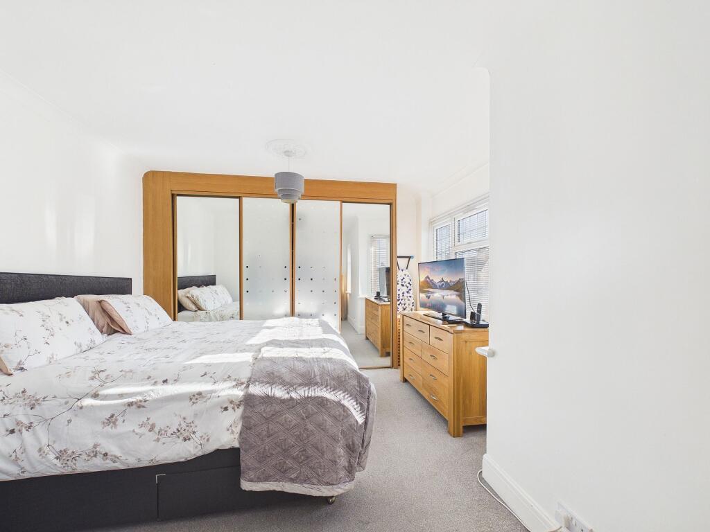 House in Harrow - View 5