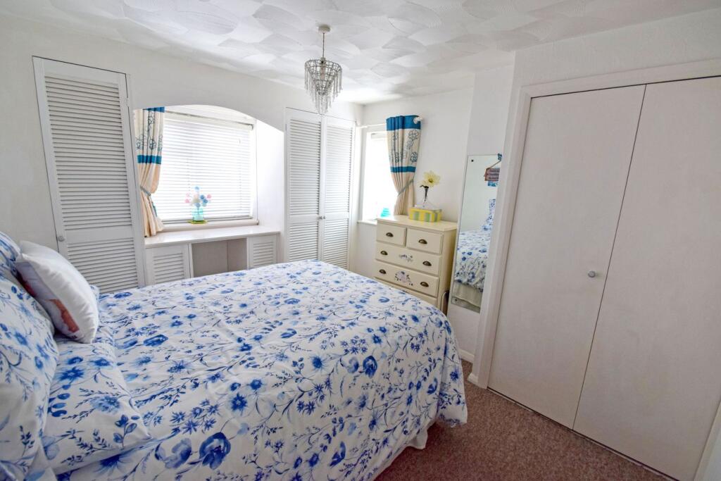 House in Chatham, Medway - View 5