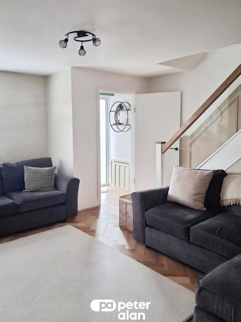 House in Gelligaer, Cefn Fforest - View 4