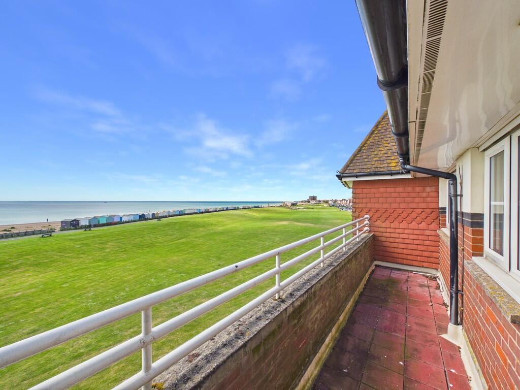 Main image of property: Brighton Road, Lancing, BN15 8EX