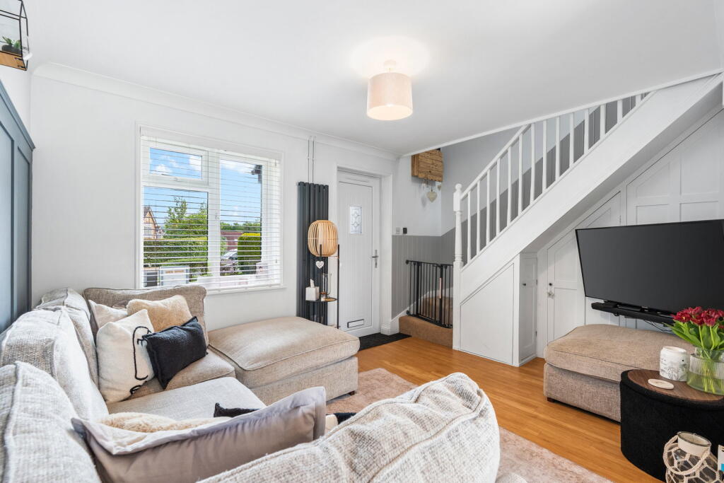 Bignor Close, Horsham, RH12 - View 3