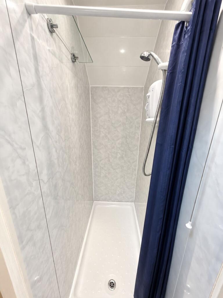 Apartment in Bristol - More