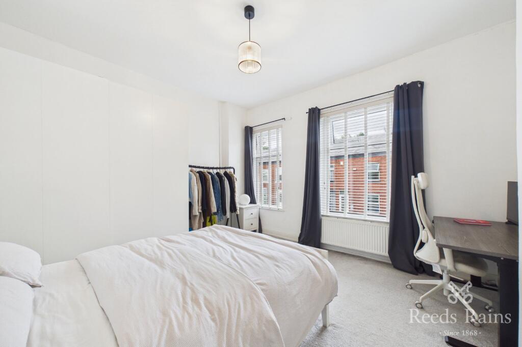 House in Tameside, Greater Manchester - More