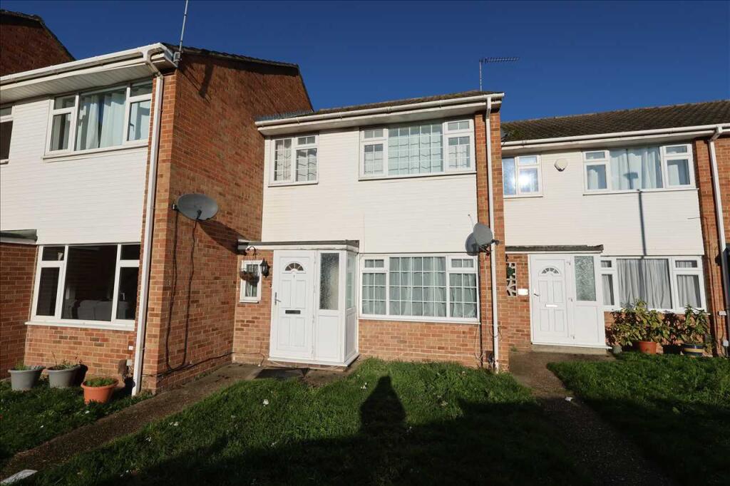 Main image of property: Roxwell Close, Cippenham